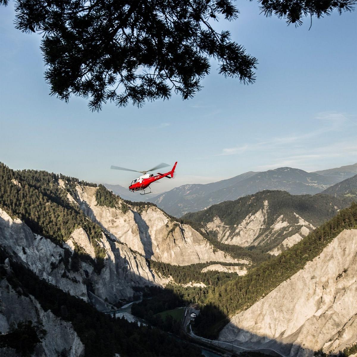 Helikopter Rundflug Swiss Grand Canyon