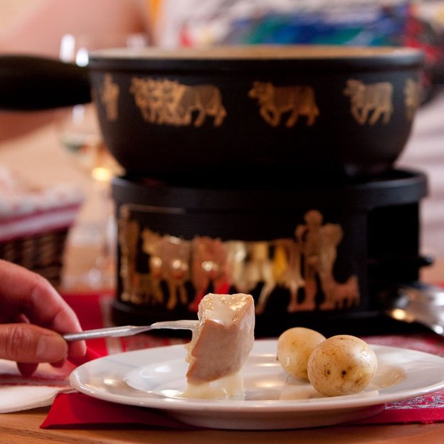 Beim Fondueplausch in der Appenzeller Schaukäserei (für 2 Personen)